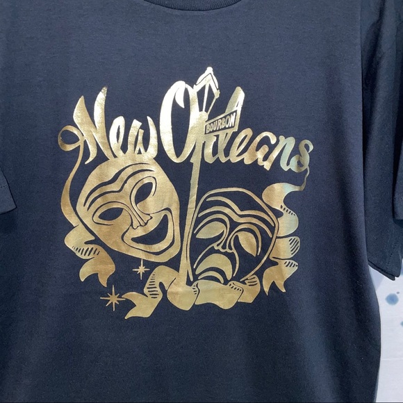 Vintage New Orleans Comedy/ Tragedy Masks T-Shirt - Picture 2 of 4